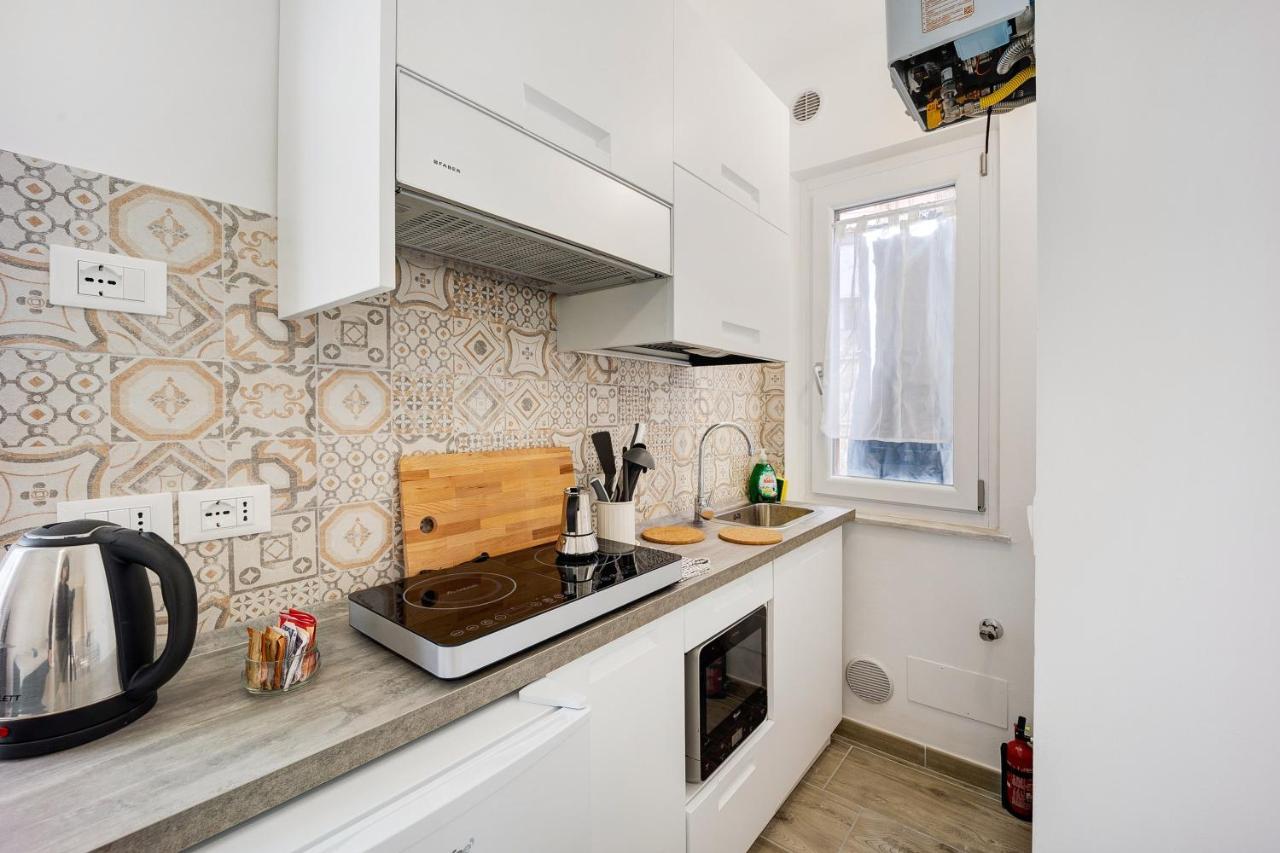 Il Gattino Di Porto Appartamento 3 Imperia Buitenkant foto