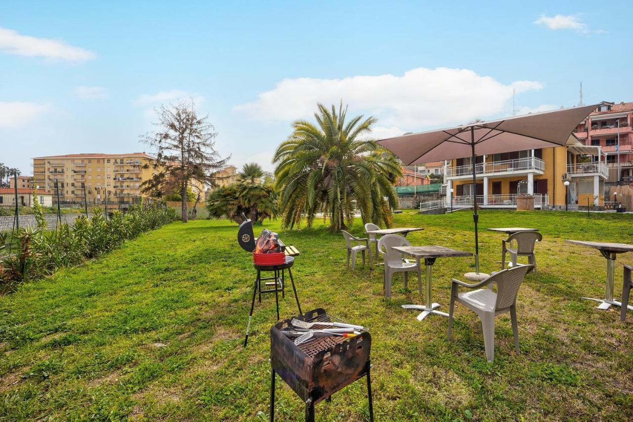 Il Gattino Di Porto Appartamento 3 Imperia Buitenkant foto
